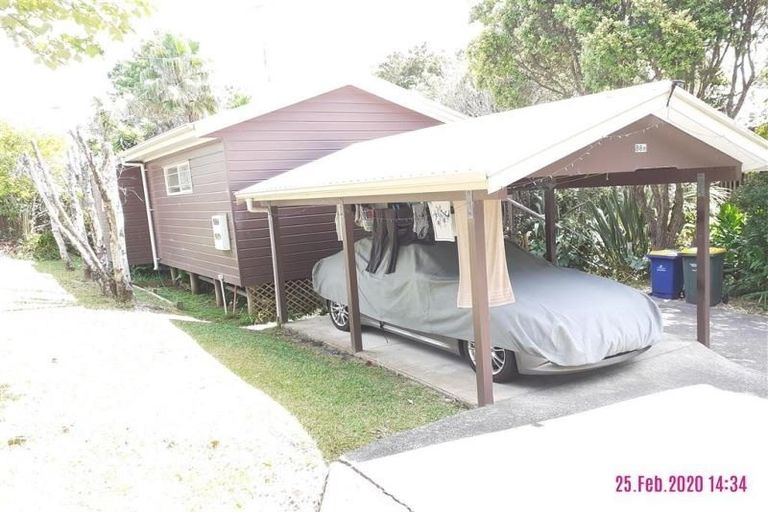 Photo of property in 86b Colwill Road, Massey, Auckland, 0614