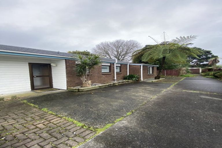 Photo of property in 1/29 Kakapo Place, Papatoetoe, Auckland, 2025