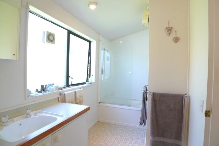 Photo of property in 199u3 Grant Road, Thorndon, Wellington, 6011