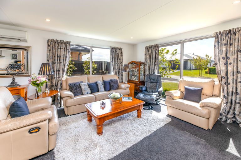 Photo of property in 10 Jasper Court, Rolleston, 7614