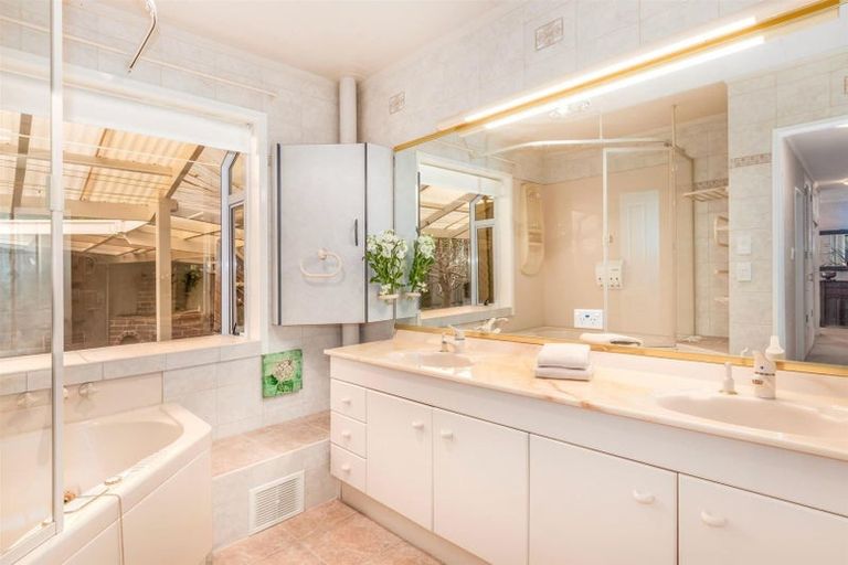 Photo of property in 41 Spinnaker Drive, Whitby, Porirua, 5024