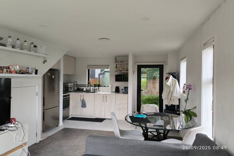 Photo of property in 7/4 Johnston Grove, Taita, Lower Hutt, 5011