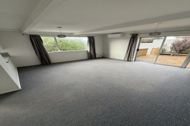 Photo of property in 163b Miromiro Road, Normandale, Lower Hutt, 5010