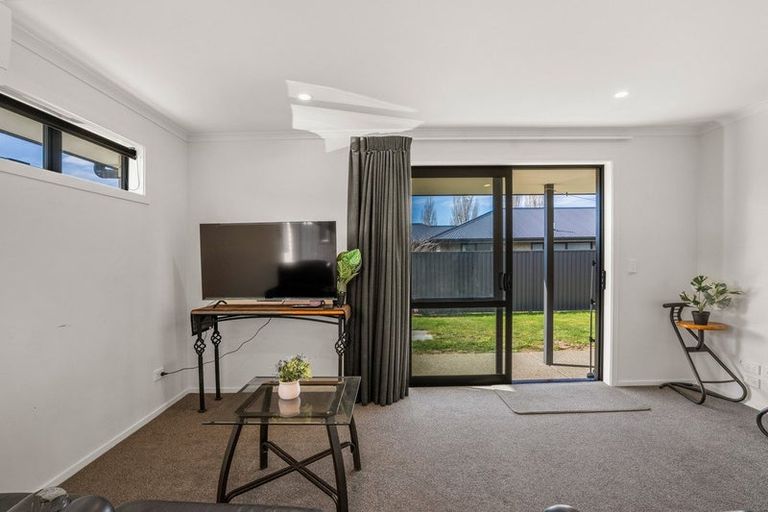 Photo of property in 34a-b Stratford Drive, Mount Pisa, Cromwell, 9383