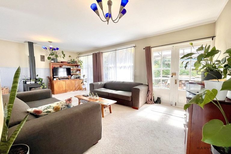 Photo of property in 134 Glengarry Road, Glen Eden, Auckland, 0602