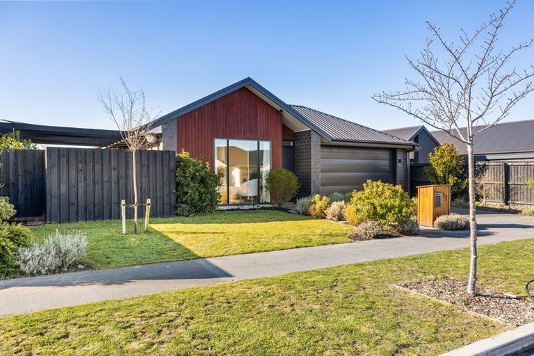 Photo of property in 11 Hoffman Street, Marshland, Christchurch, 8083
