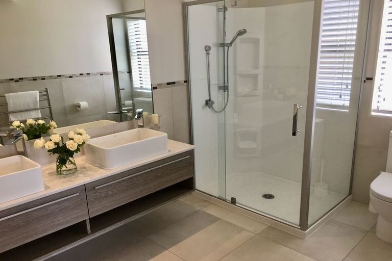 Photo of property in 1 Breton Road, Karaka, Papakura, 2113