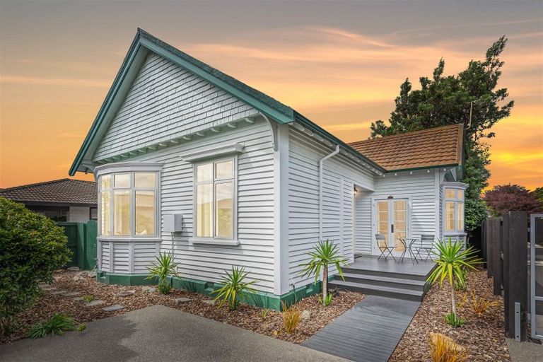 Photo of property in 108 Innes Road, St Albans, Christchurch, 8052