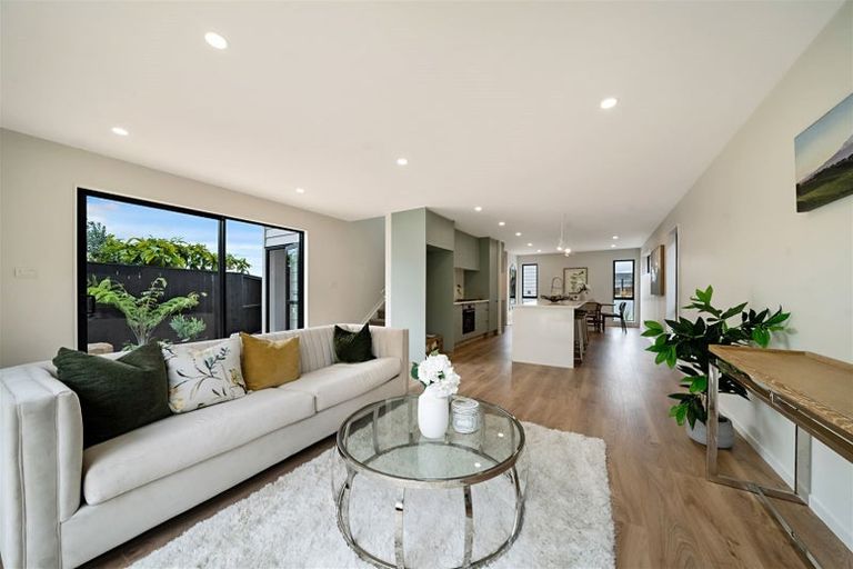 Photo of property in 40c Nikau Street, New Lynn, Auckland, 0600