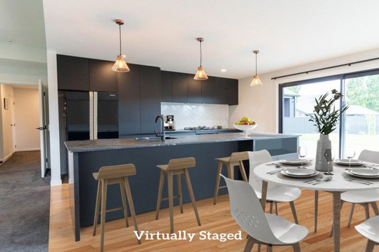 Photo of property in 44 Stratford Drive, Mount Pisa, Cromwell, 9383