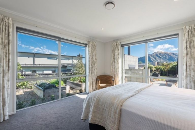 Photo of property in 55 Infinity Drive, Wanaka, 9305