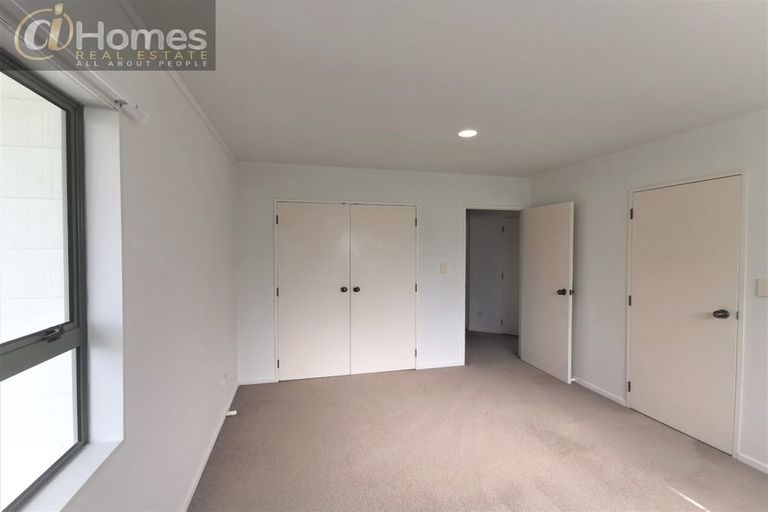Photo of property in 2/174 Lake Road, Northcote, Auckland, 0627