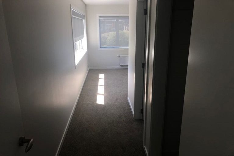 Photo of property in 16 Glide Lane, Whitby, Porirua, 5024