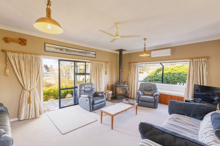 Photo of property in 20 Bennett Street, Waipawa, 4210