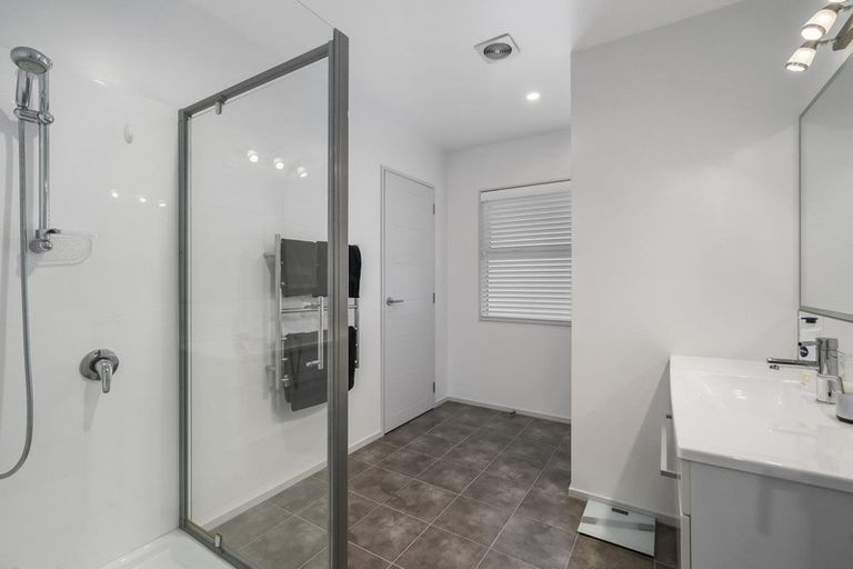 Photo of property in 91 Seaview Road, Paraparaumu Beach, Paraparaumu, 5032