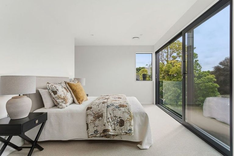 Photo of property in 38a Straven Road, Riccarton, Christchurch, 8011