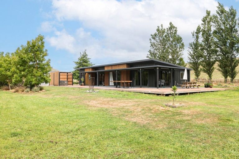 Photo of property in 580 Ongaonga Road, Waipawa, 4272