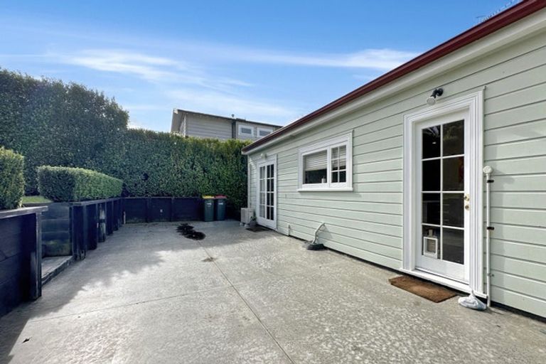 Photo of property in 12 Richmond Avenue, Northcote Point, Auckland, 0627