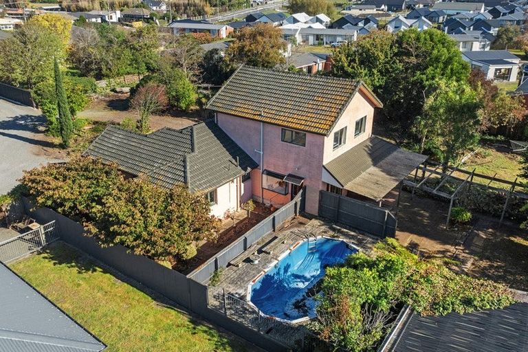Photo of property in 217 Mairehau Road, Burwood, Christchurch, 8083