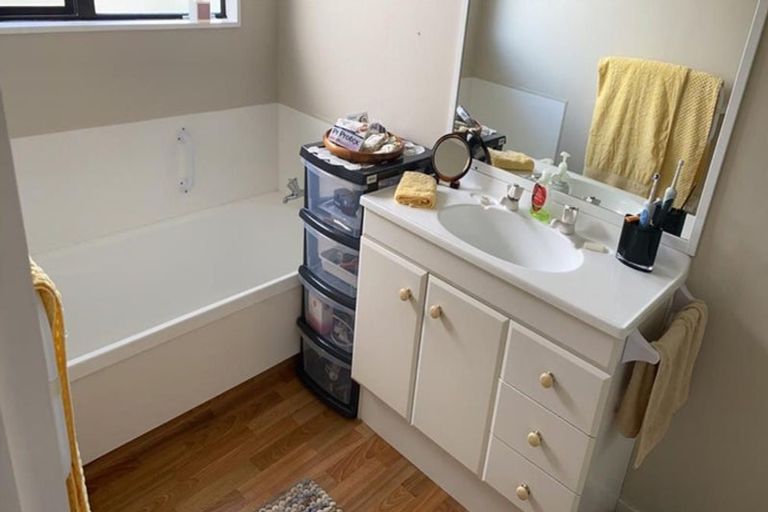 Photo of property in 14b Chester Street, Taradale, Napier, 4112