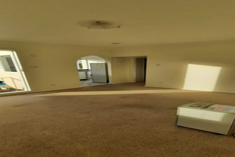 Photo of property in 64 Rolleston Street, Mount Cook, Wellington, 6021