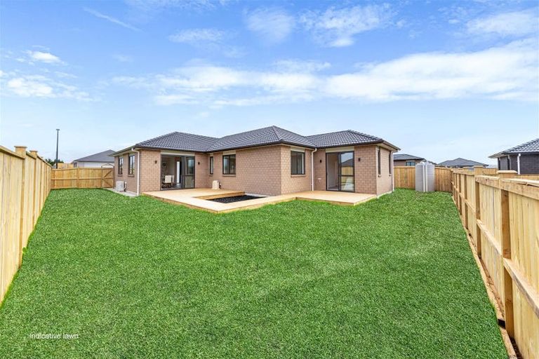 Photo of property in 6 Hoete Way, Tuakau, 2121