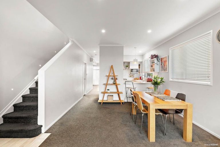 Photo of property in 22 Teal Way, Hobsonville, Auckland, 0616