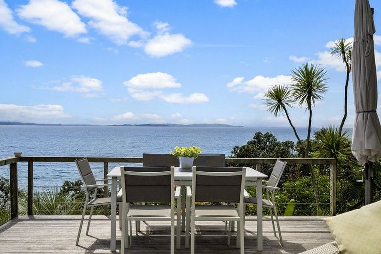 Photo of property in 6 Joydon Place, Stanmore Bay, Whangaparaoa, 0932