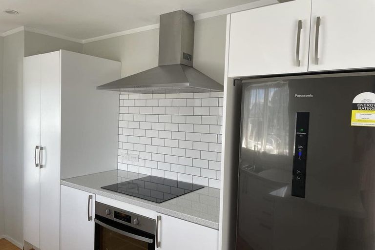 Photo of property in 200f1 Onepu Road, Lyall Bay, Wellington, 6022