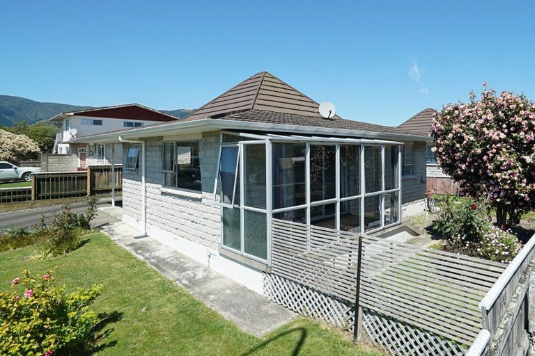 Photo of property in 3 Hereford Street, Stoke, Nelson, 7011
