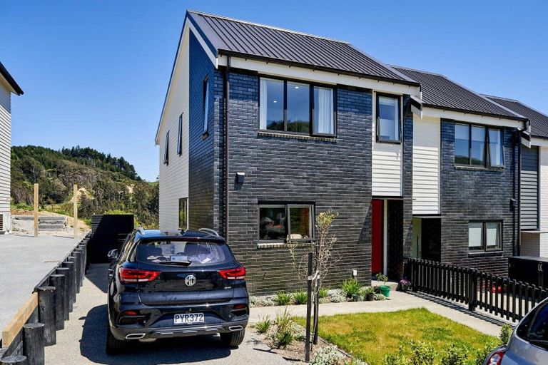 Photo of property in 28 Bee Lane, Whitby, Porirua, 5024