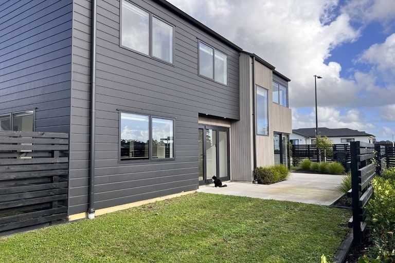 Photo of property in 33 Jutland Road, Pukekohe, 2120