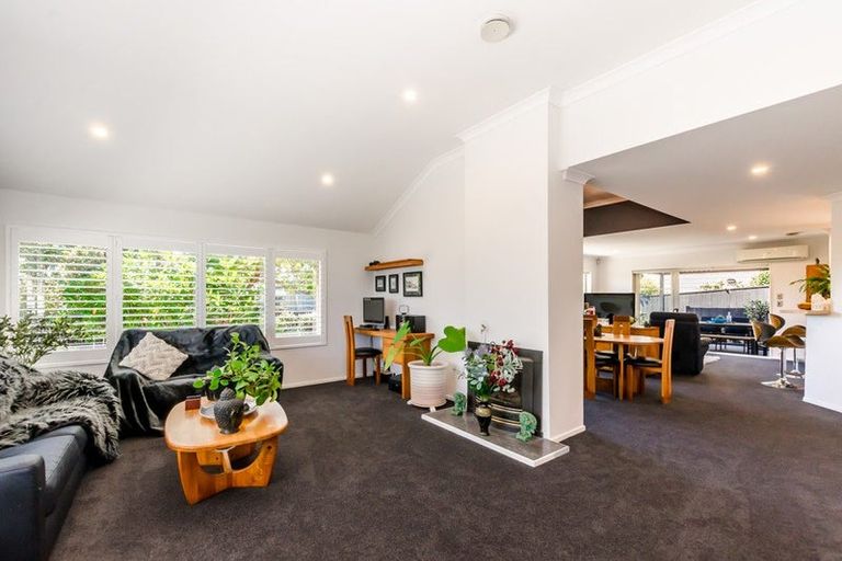 Photo of property in 1 Rifleman Lane, Paraparaumu Beach, Paraparaumu, 5032