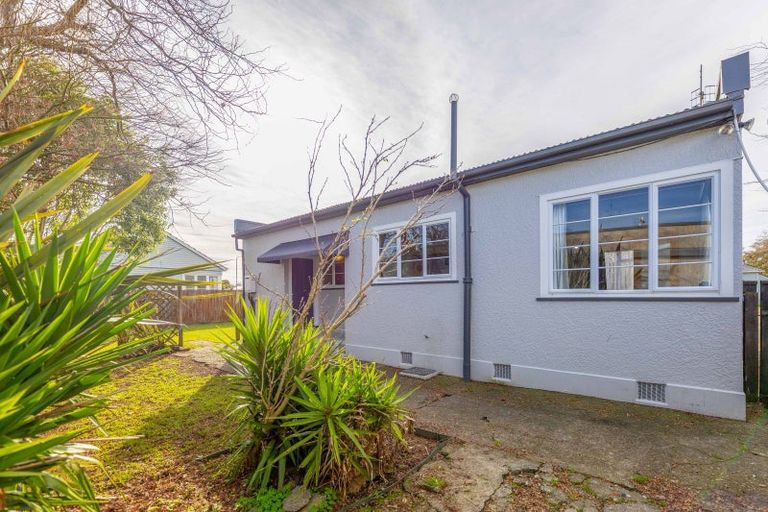 Photo of property in 15 Kauri Street, Roslyn, Palmerston North, 4414
