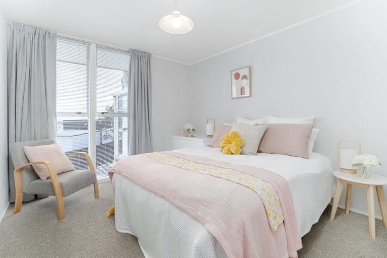 Photo of property in 65 Cunliffe Street, Churton Park, Wellington, 6037