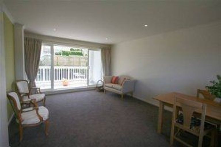 Photo of property in 4/57 Simla Crescent, Khandallah, Wellington, 6035