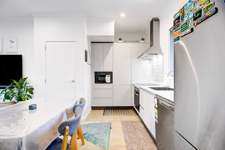 Photo of property in 14 Fordham Street, Beach Haven, Auckland, 0626