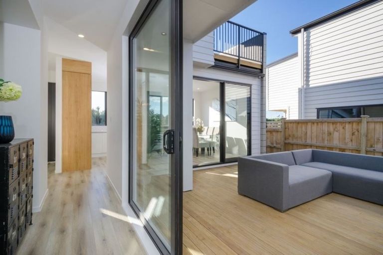 Photo of property in 42 Lockheed Street, Hobsonville, Auckland, 0618