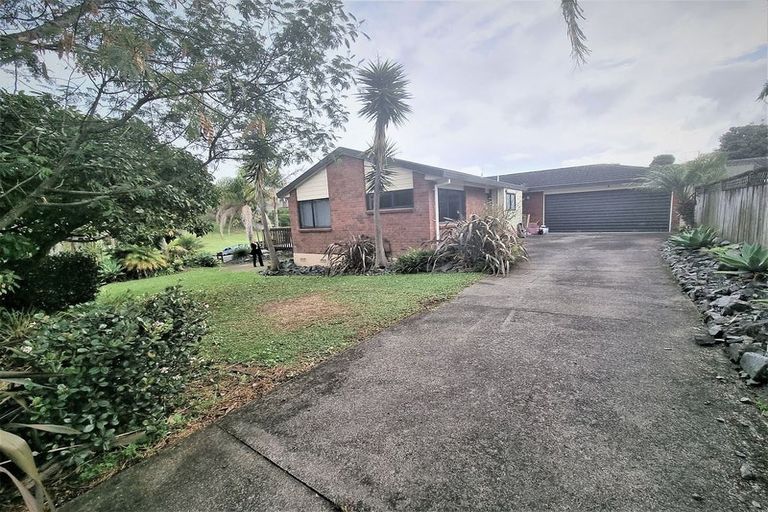 Photo of property in 15 Sailfish Drive, West Harbour, Auckland, 0618