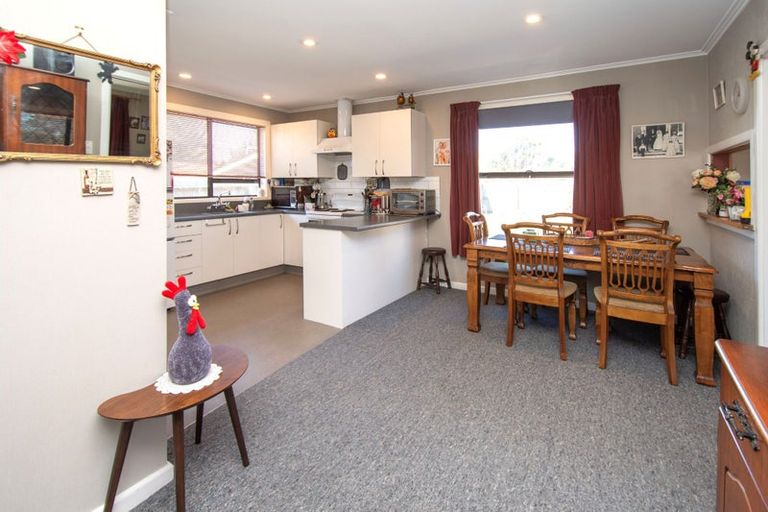 Photo of property in 83 Vancouver Crescent, Wainoni, Christchurch, 8061