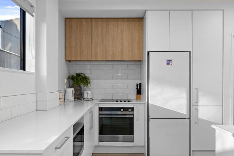 Photo of property in The Terraces, 2/36d Welles Street, Christchurch Central, Christchurch, 8011
