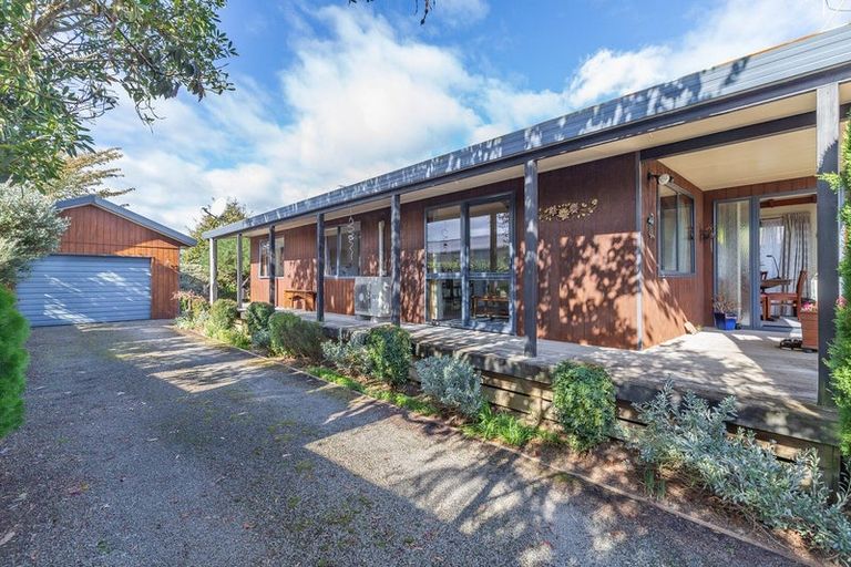 Photo of property in 10 Dellys Grove, Levin, 5510