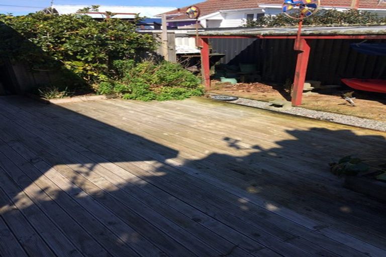 Photo of property in 25-25a Mill Street, Westport, 7825