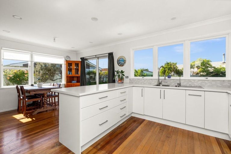 Photo of property in 21 Armour Place, Onekawa, Napier, 4110