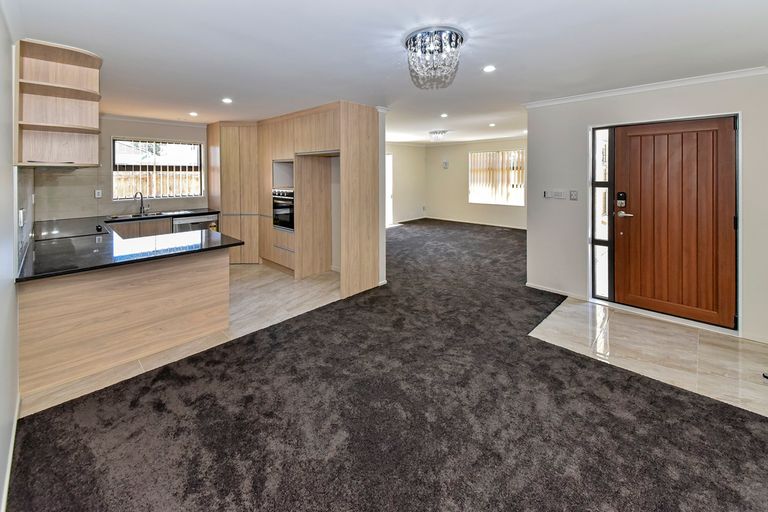 Photo of property in 22a Freyberg Avenue, Papatoetoe, Auckland, 2104