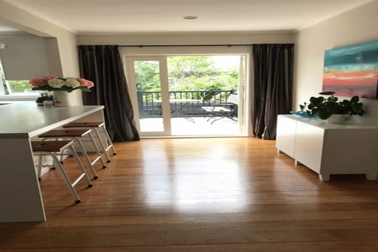 Photo of property in 95 Konini Road, Titirangi, Auckland, 0604