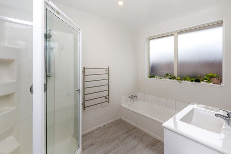 Photo of property in 1/129 Halswell Junction Road, Halswell, Christchurch, 8025