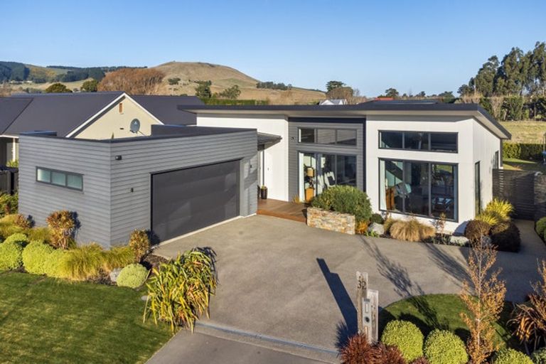 Photo of property in 32 Ardrossan Way, Tai Tapu, 7672