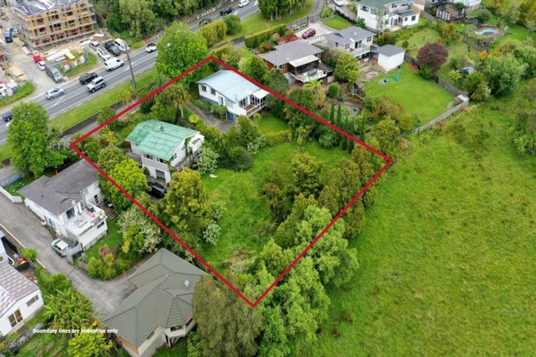 Photo of property in 472 Don Buck Road, Massey, Auckland, 0614