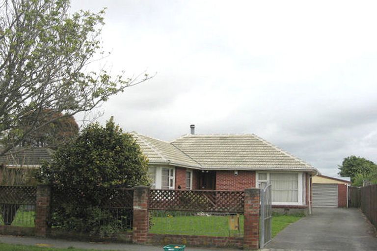 Photo of property in 6 Liverton Crescent, Bishopdale, Christchurch, 8053